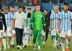 Racing busca aire en Venezuela: visita a un Caracas invicto por la Sudamericana