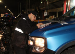 Más de 100 secuestros vehiculares y tres aprehendidos en operativos municipales en La Plata