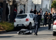 Gerli: un policía federal retirado mató a un motochorro que intentó asaltarlo cuando llegaba a su casa