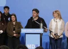 Kicillof relanzó su armado político en San Martín con un fuerte mensaje a Milei: «El problema no es la Argentina, el problema sos vos y tu política económica»