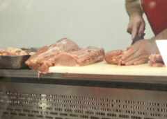 La Plata: Con descuentos especiales para docentes y personal de salud, el Mercado Bonaerense renovó sus precios