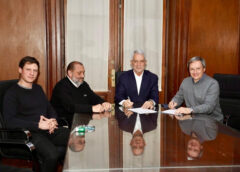 Alak firmó el contrato para la segunda etapa de puesta en valor del Coliseo Podestá