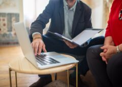 La adultez no es sinónimo de deterioro: 10 claves para seguir aprendiendo y proyectarse después de los 60