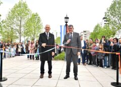 La Plata: Alak inauguró la nueva Plaza España