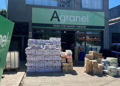 De producir en la casa de su abuela a impulsar una propuesta de franquicias: Agranel apuesta a la reposición cotidiana