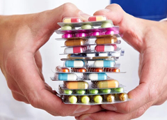 La Defensoría del Pueblo de la Nación presentó un nuevo informe sobre medicamentos y derechos humanos